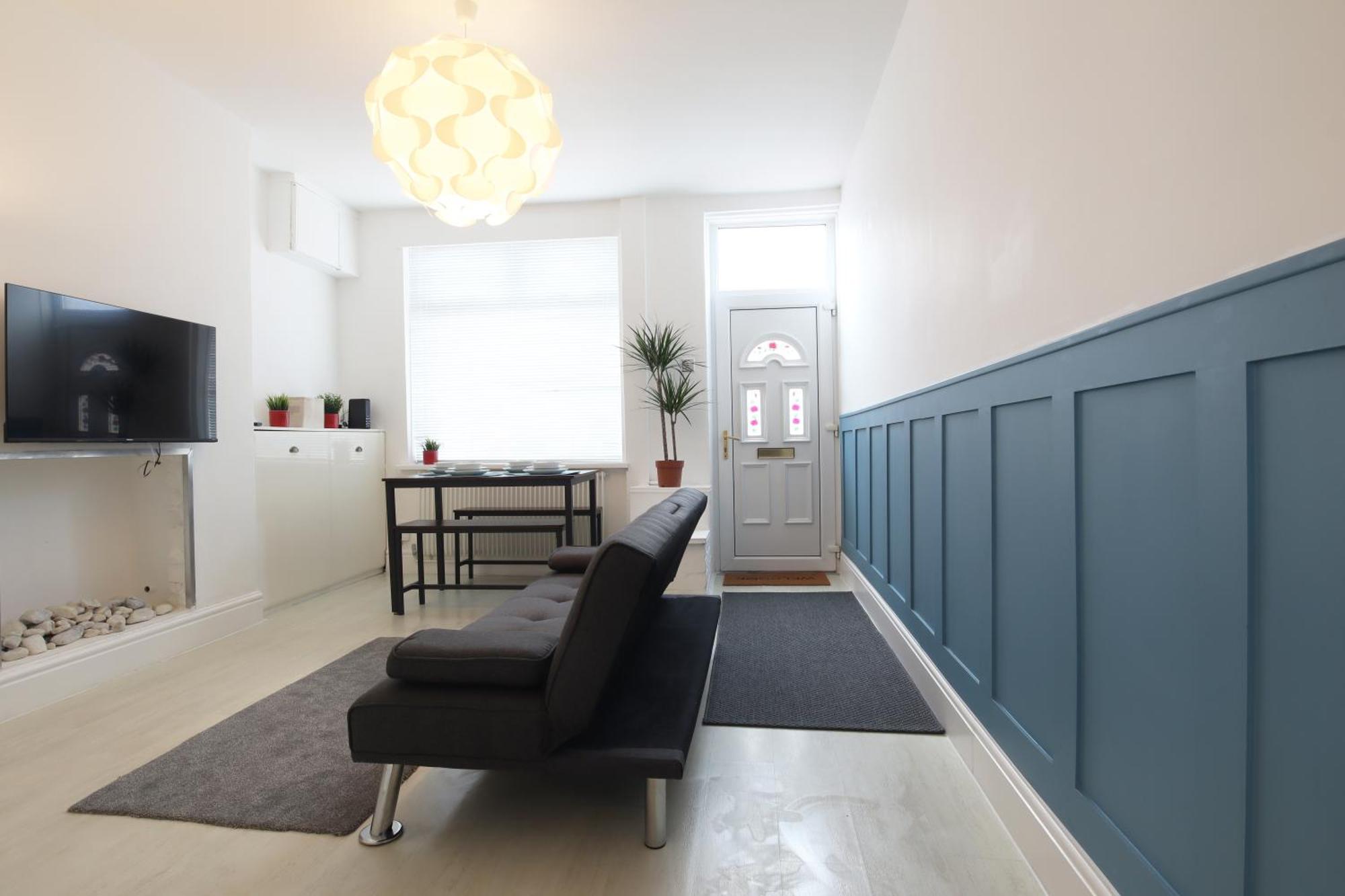 2-Bedroom, Free Parking, High Speed Wi-Fi, Swinton מנצ'סטר מראה חיצוני תמונה
